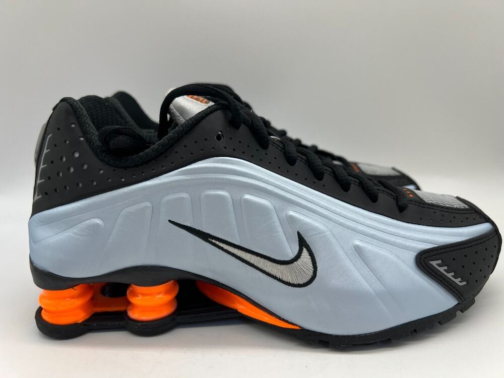 Nike Shox R4 Blue Tint Total Orange Women’s Size 7.5 AR3565-401 New.